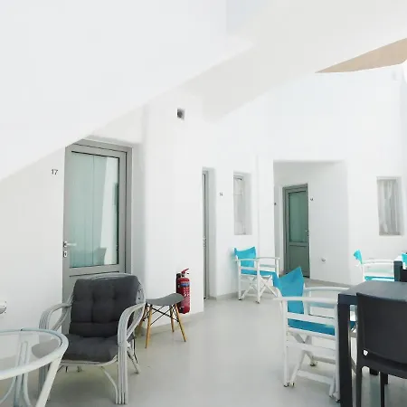 Fira Livin Cave Apartmán