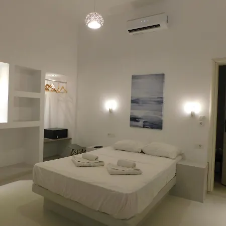 Fira Livin Cave Apartment Santorini Island